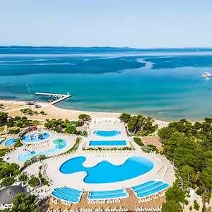4* Θέρετρο Zaton